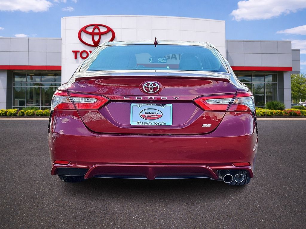 Thumbnail: 2018 Toyota Camry - 6