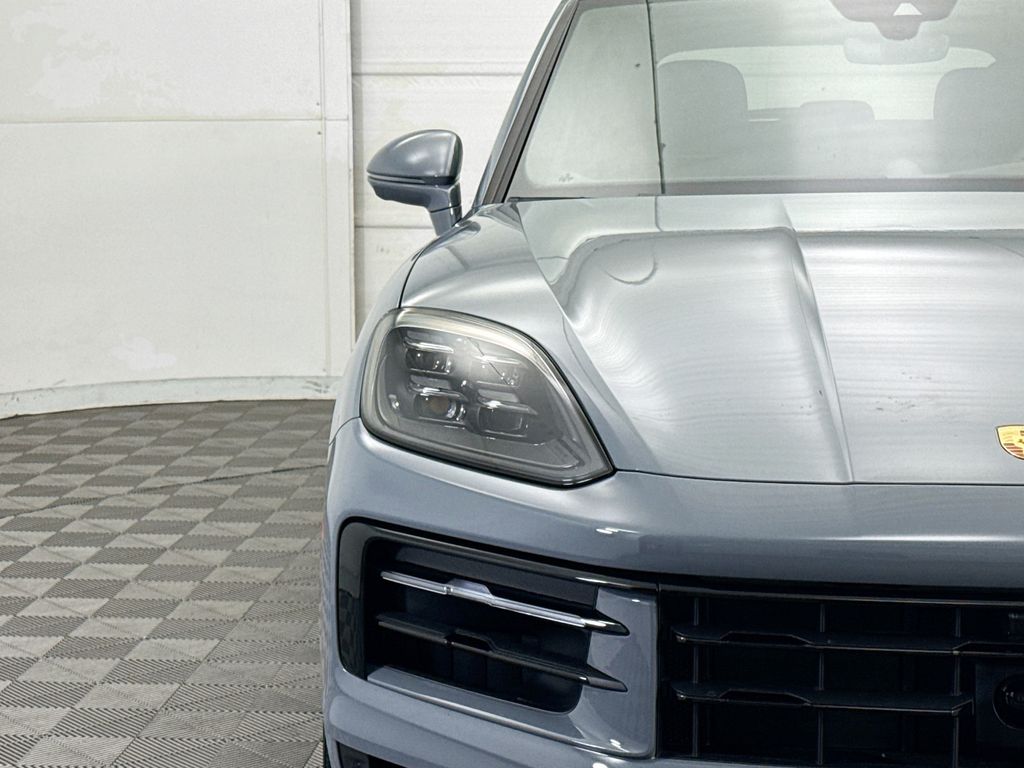 Thumbnail: 2026 Porsche Cayenne - 12