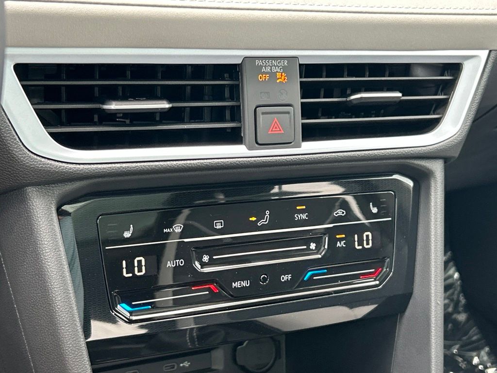 New 2026 Gray Volkswagen 1.5T SE image 36