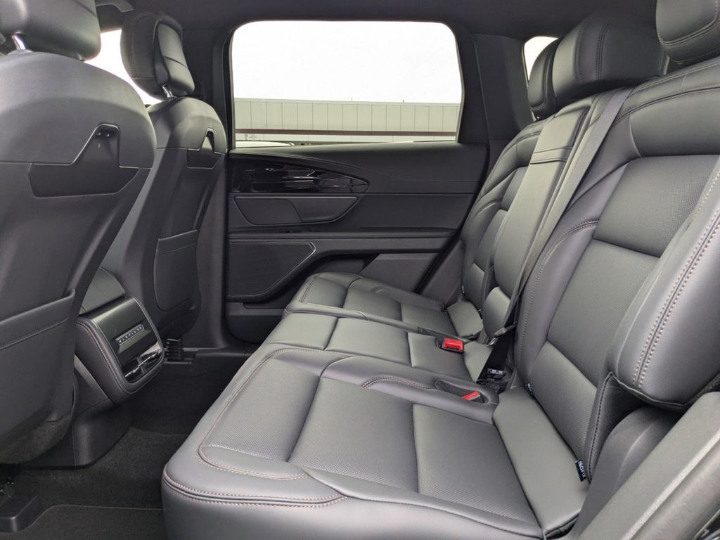 2025 Lincoln Nautilus Hybrid Premiere