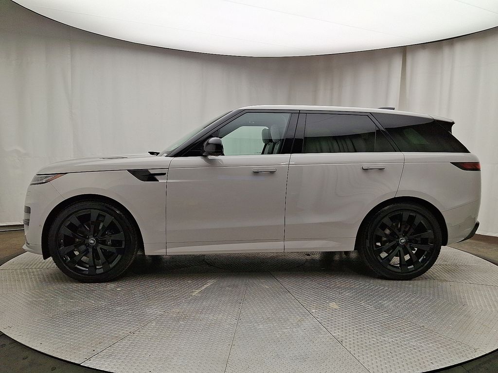 Thumbnail: 2024 Land Rover Range Rover Sport - 7