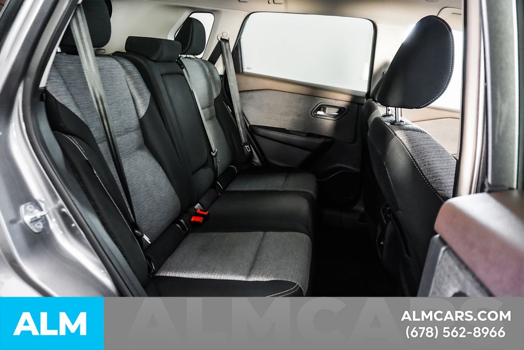 Used 2022 Gray Nissan SV image 20