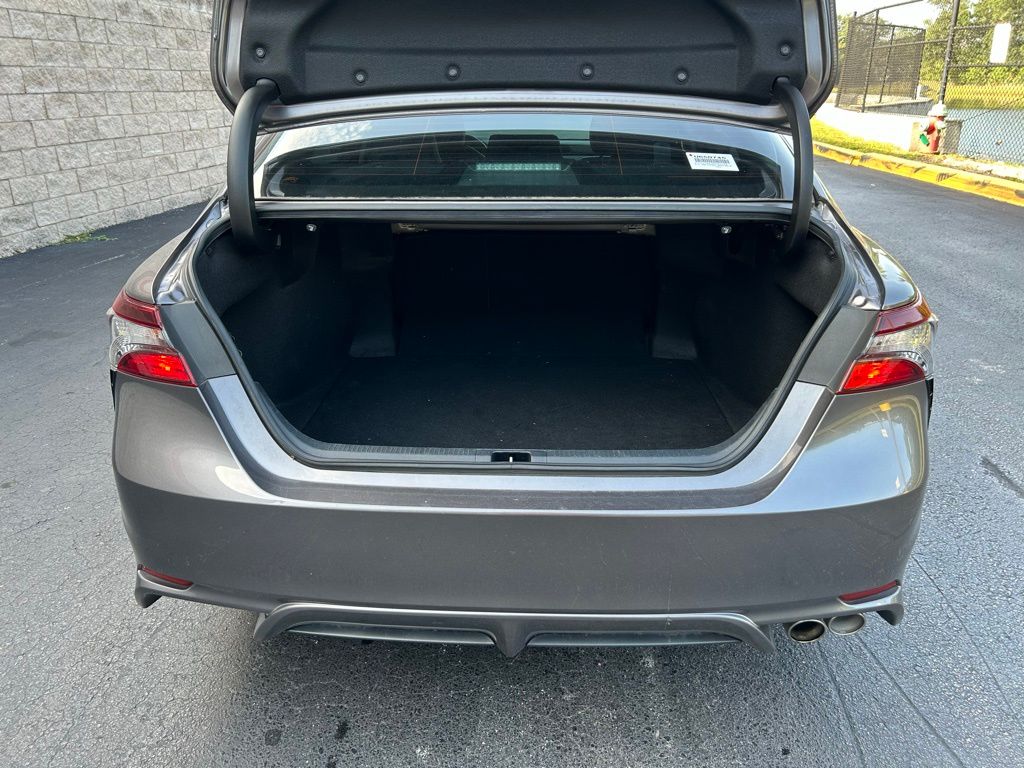 2022 Toyota Camry SE 10