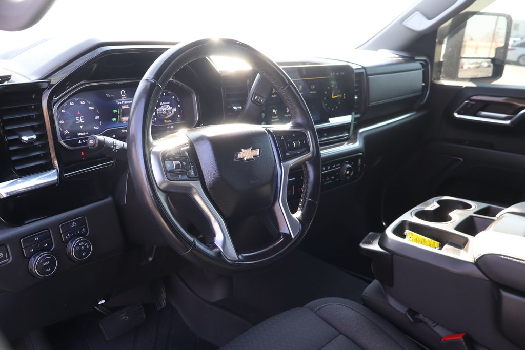 Thumbnail: 2024 Chevrolet Silverado 2500 - 28