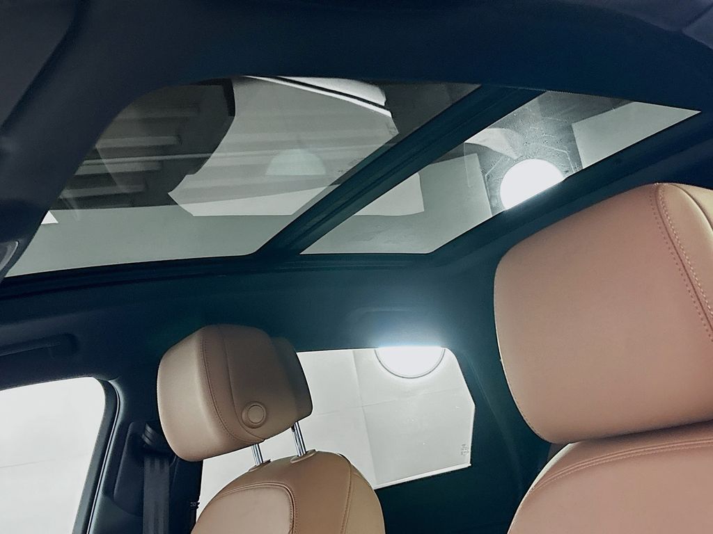 2021 Audi e-tron Premium Plus