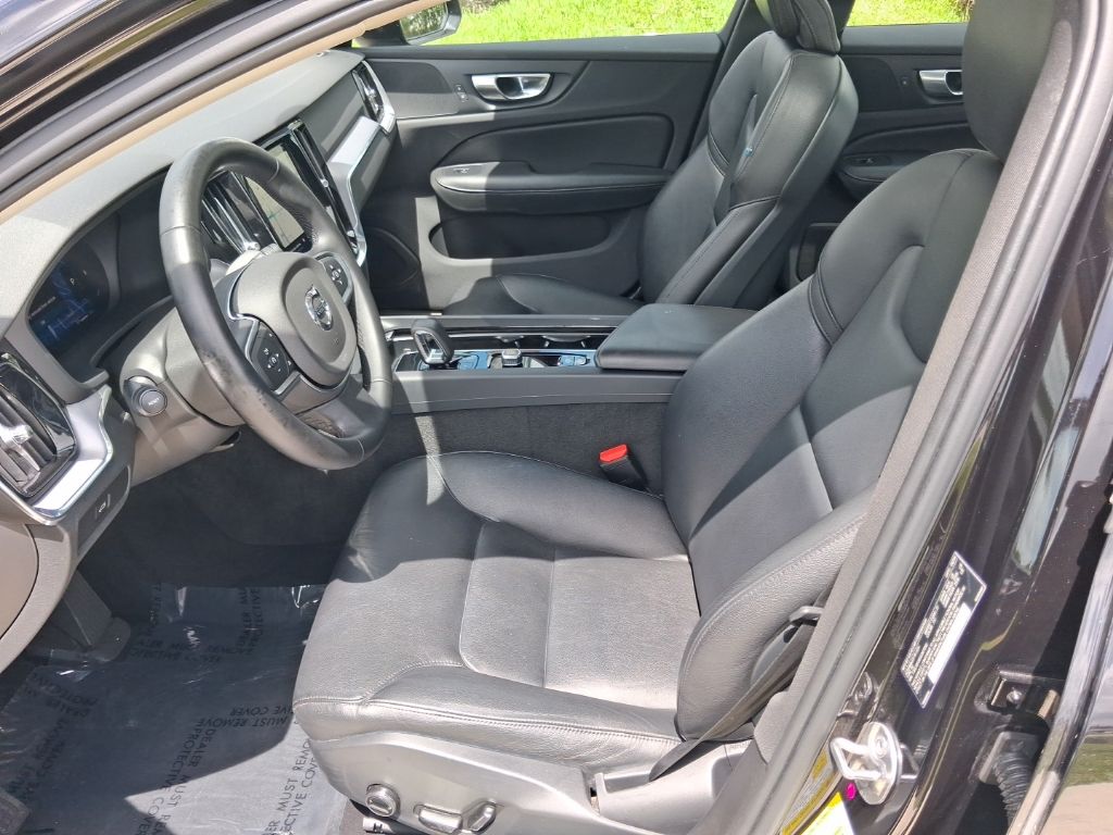 2025 Volvo S60 Core - Photo 14