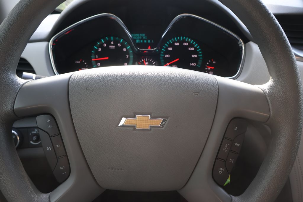 Thumbnail: 2016 Chevrolet Traverse - 27