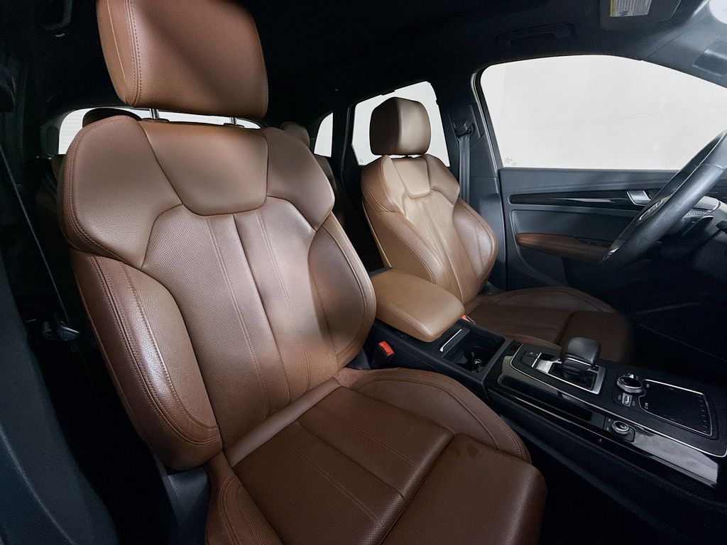 Thumbnail: 2019 Audi Q5 - 29
