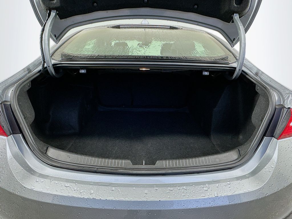 Thumbnail: 2023 Chevrolet Malibu - 27