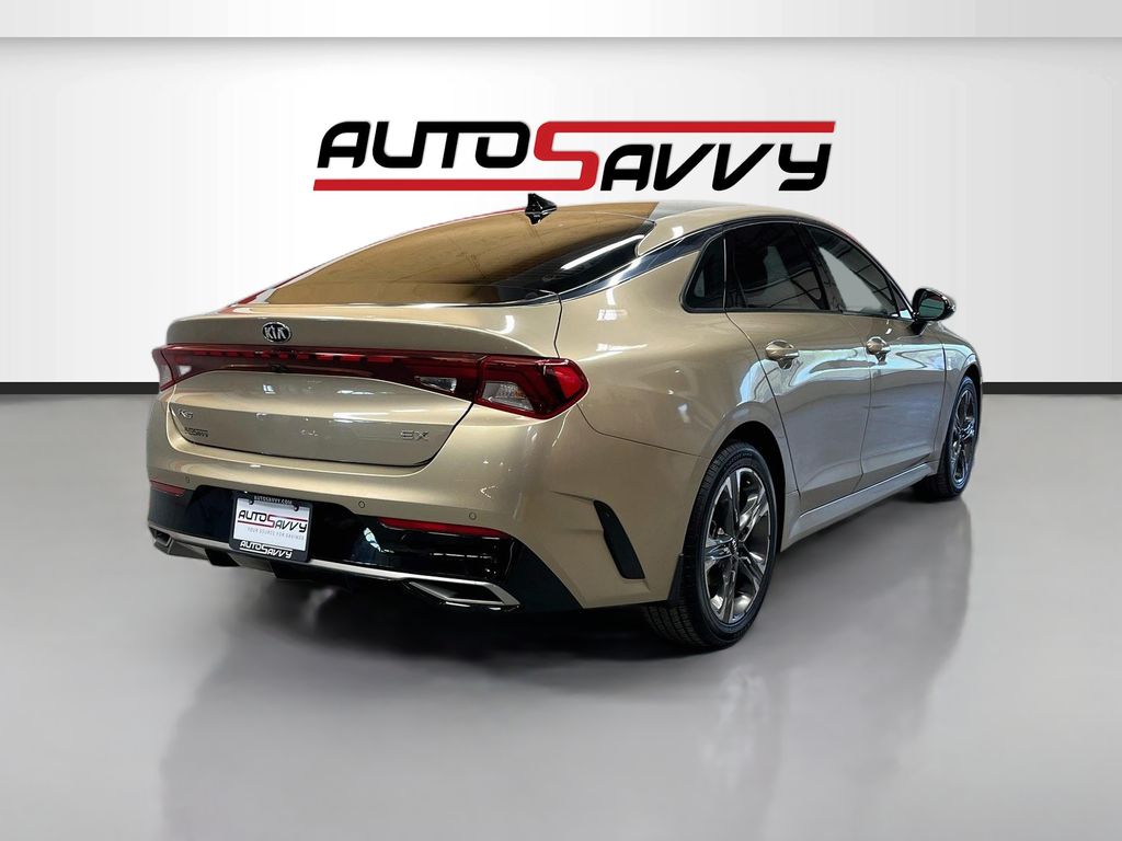 Used 2021 Crystal Beige Kia EX image 7