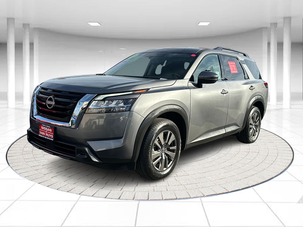 2022 Nissan Pathfinder SV FWD