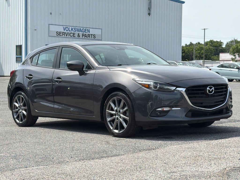 Machine Gray 2018 Mazda MAZDA3 Grand Touring Hatchback Hatchback Front-Wheel Drive 6-Speed Automatic