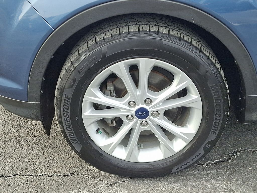 Thumbnail: 2018 Ford Escape - 8