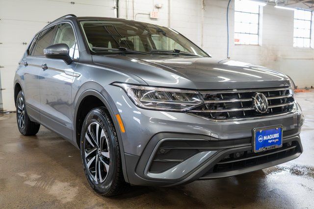 2023 Volkswagen Tiguan 2.0T S - 3