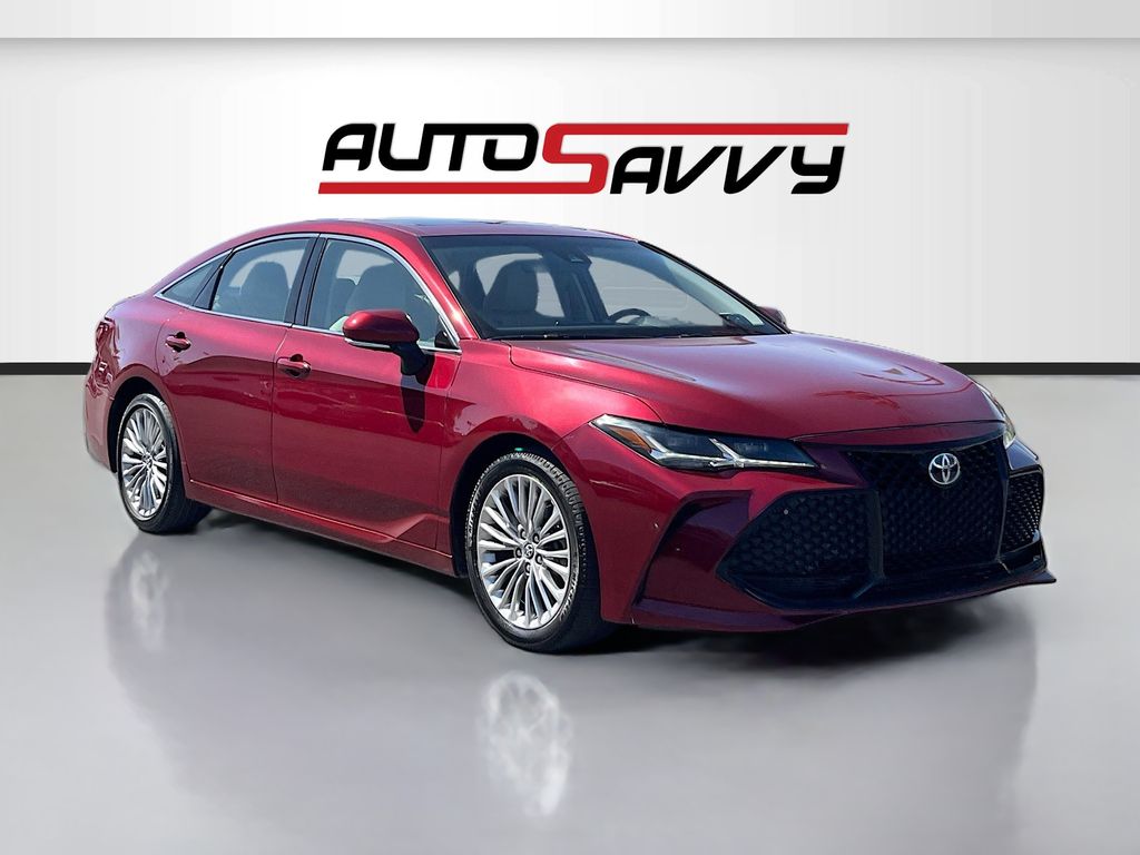 2020 Toyota Avalon Limited Hybrid's photo