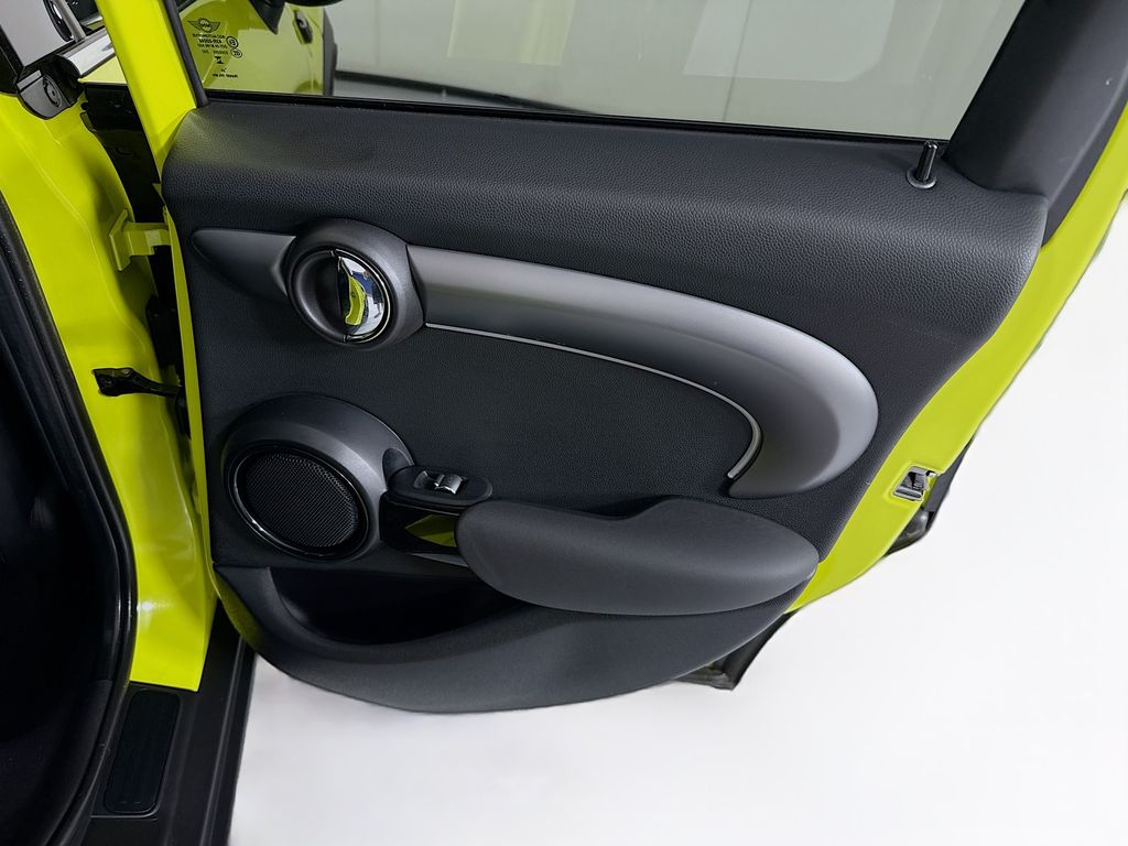 Thumbnail: 2024 MINI Cooper - 27