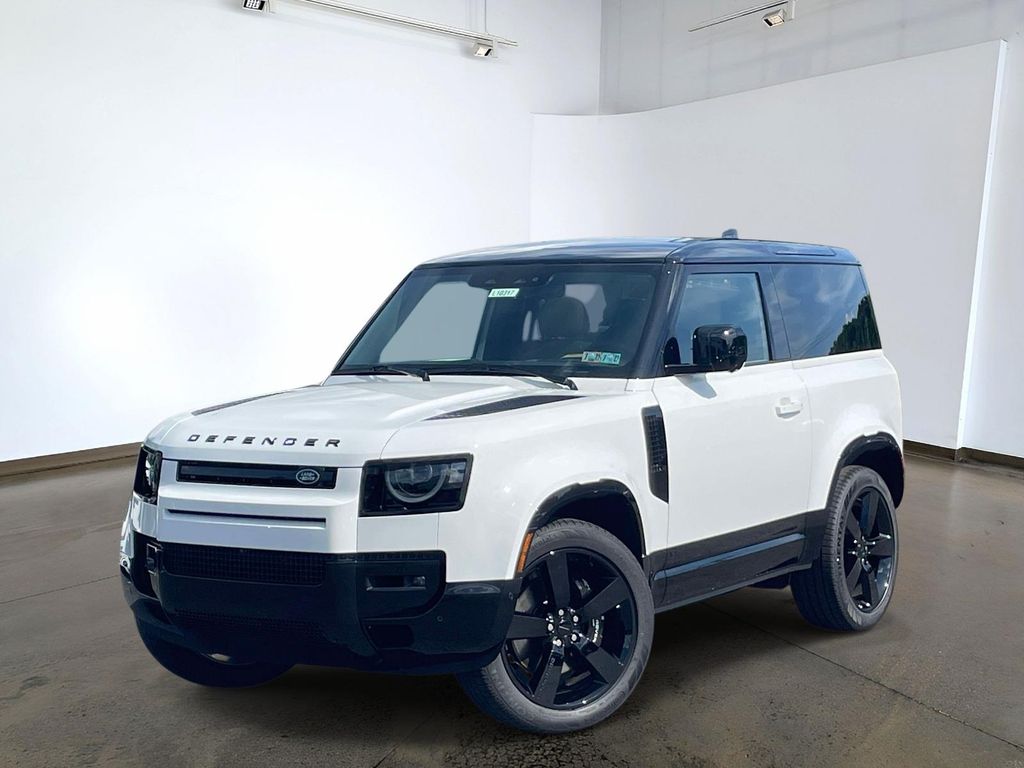 2026 Land Rover Defender 90 V8