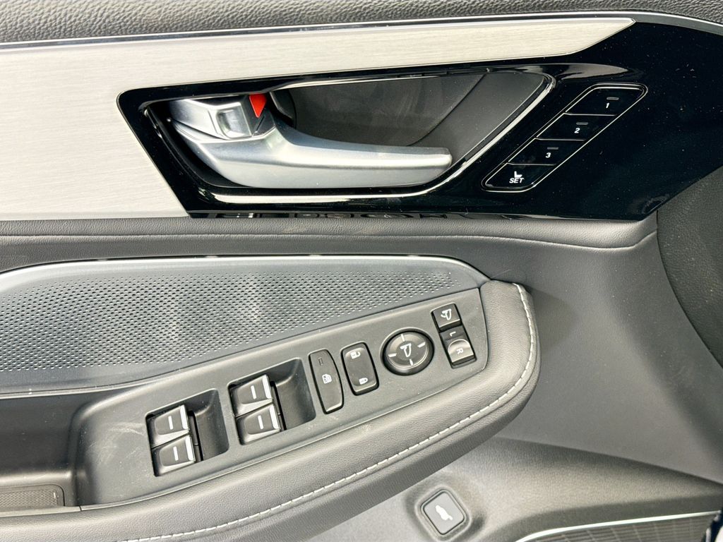 Thumbnail: 2026 Acura MDX - 21