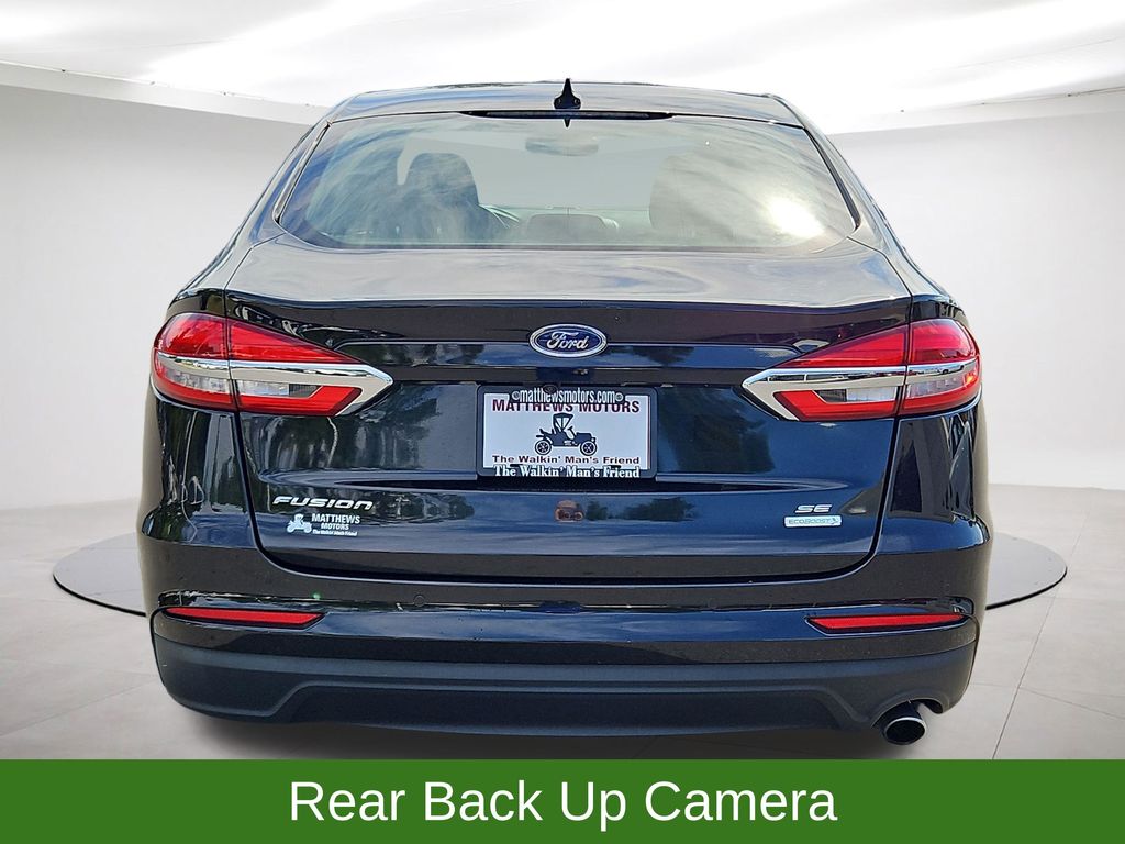 2019 Ford Fusion SE - 5