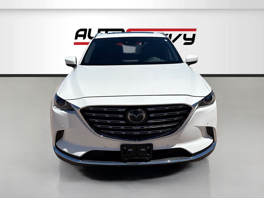 Used 2023 White Mazda Signature image 2