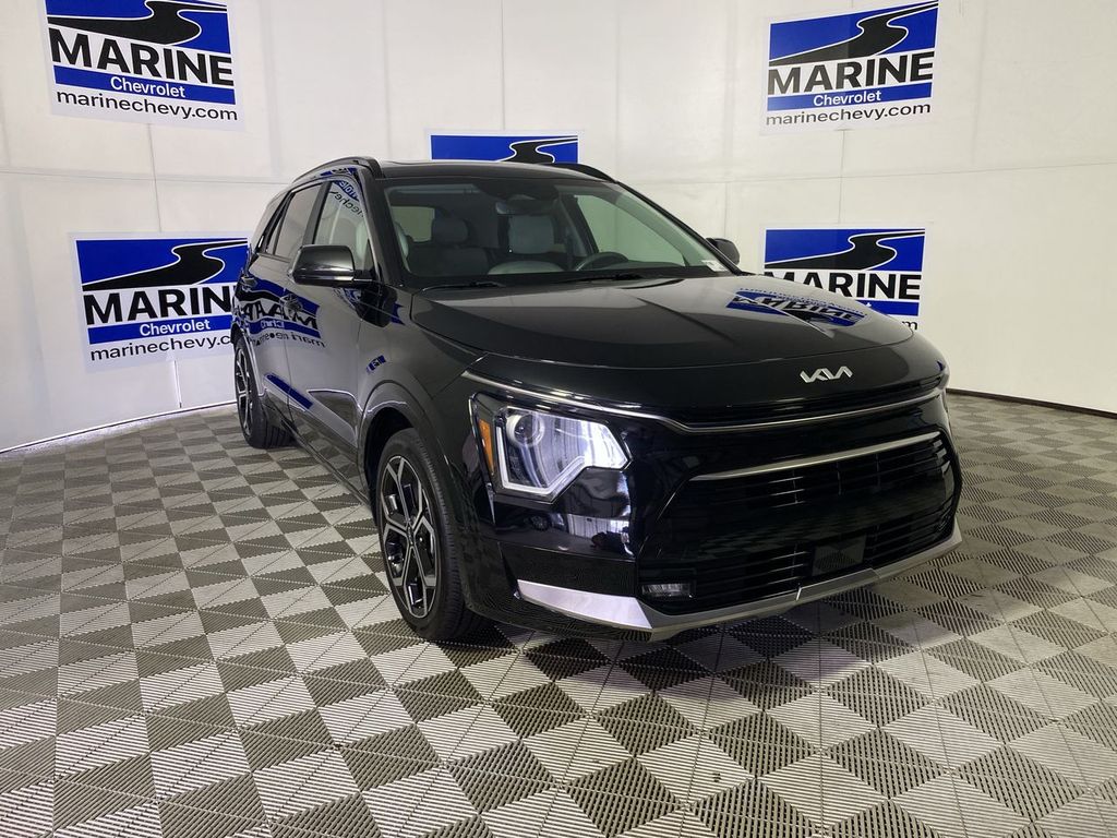  2024 Kia Niro EX Touring FWD   