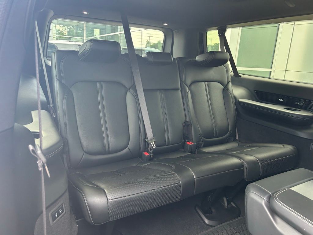 2023 Jeep Grand Wagoneer L Base