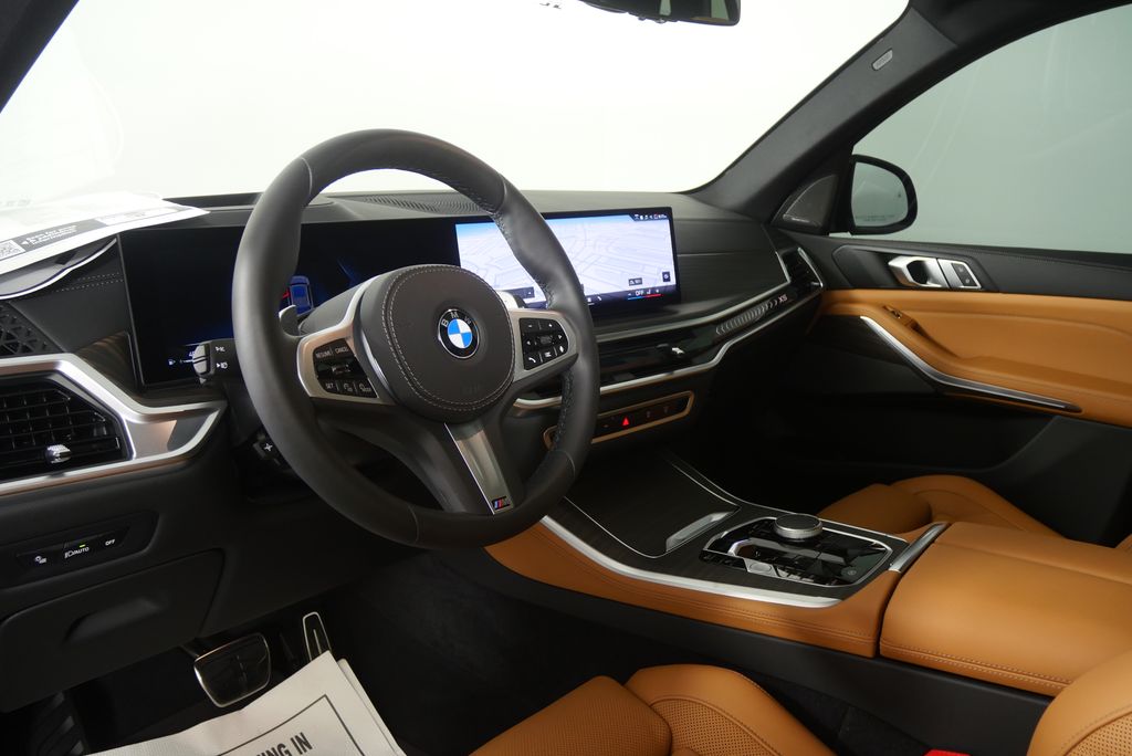 Thumbnail: 2025 BMW X5 - 13