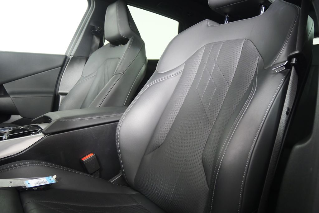 Thumbnail: 2025 BMW X3 - 10