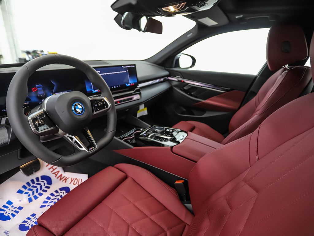 Thumbnail: 2026 BMW i5 - 11