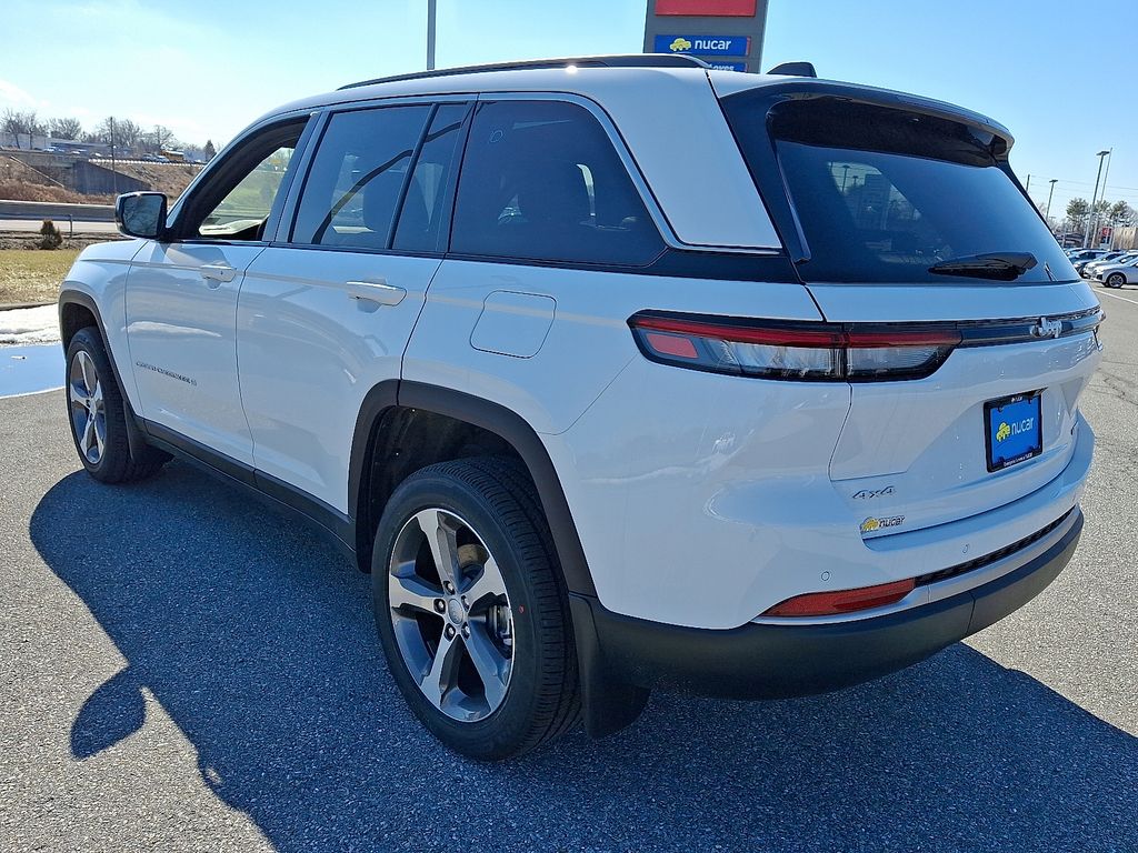 2026 Jeep Grand Cherokee — photo 3