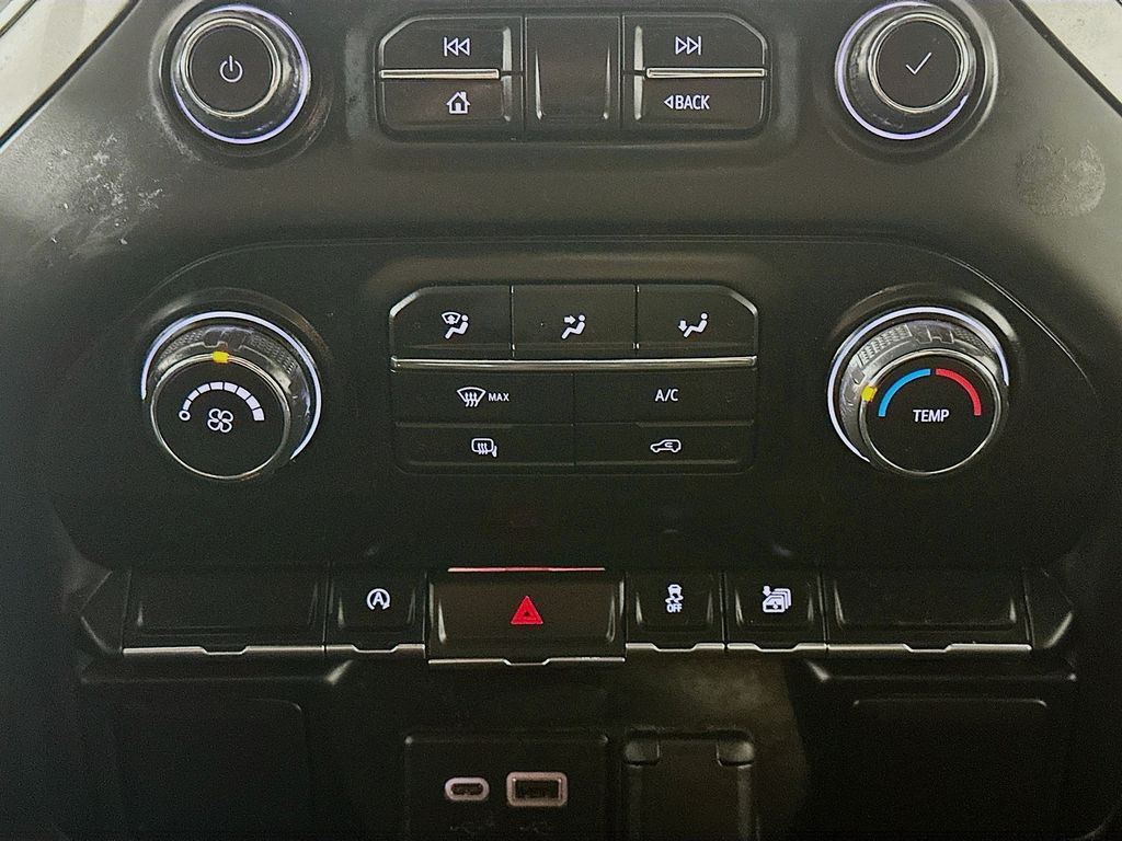 Used 2020 White Chevrolet LT image 18