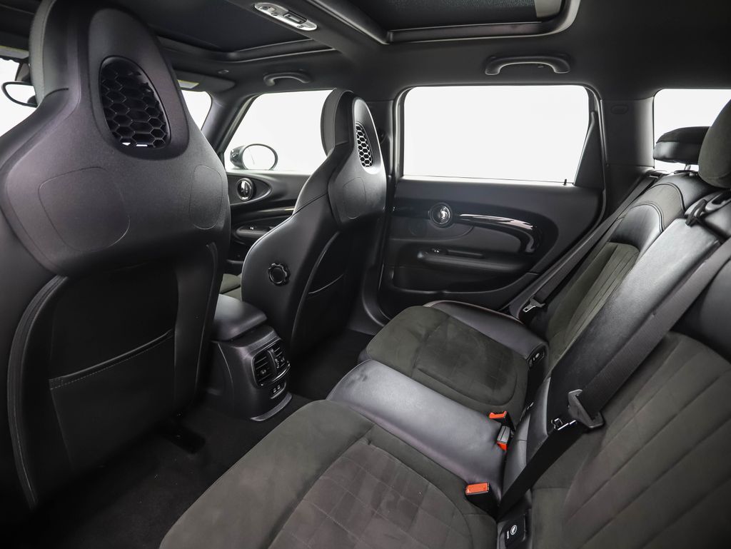 Thumbnail: 2022 MINI Cooper Clubman - 21