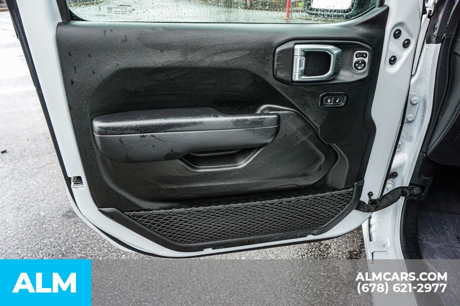Used 2025 White Jeep Sport S image 50