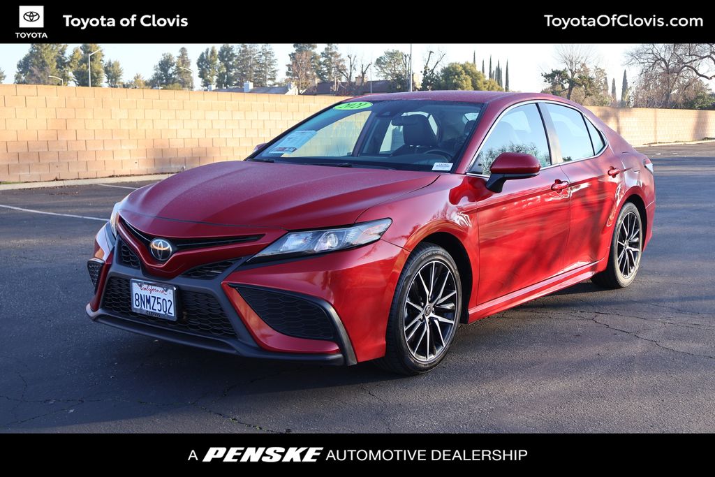 2021 Toyota Camry SE -
                Clovis, CA