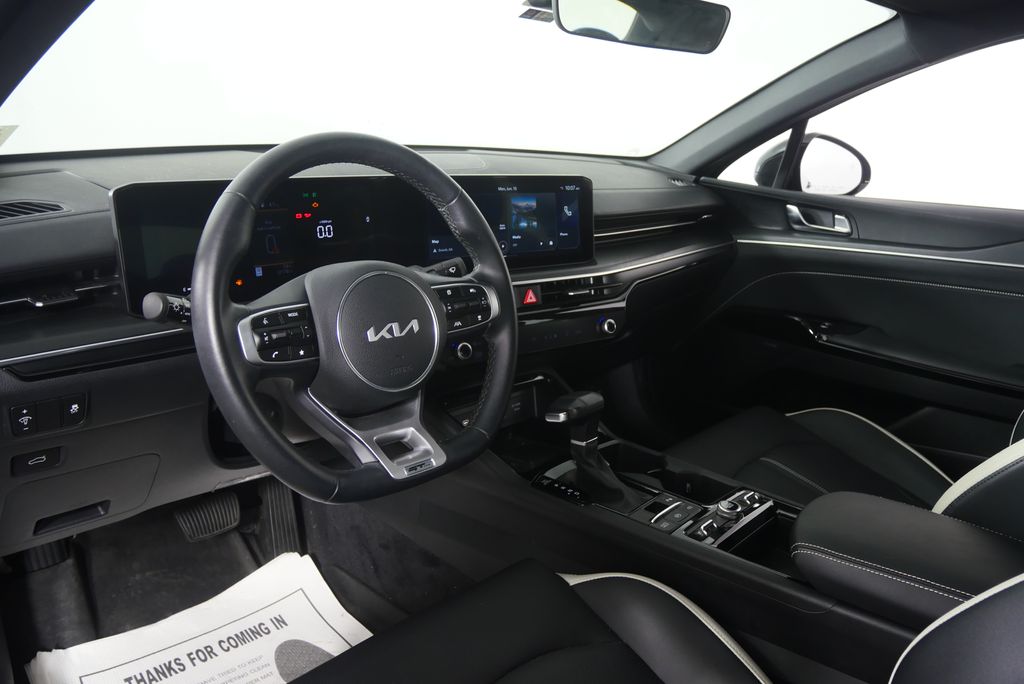 Thumbnail: 2025 Kia K5 - 11