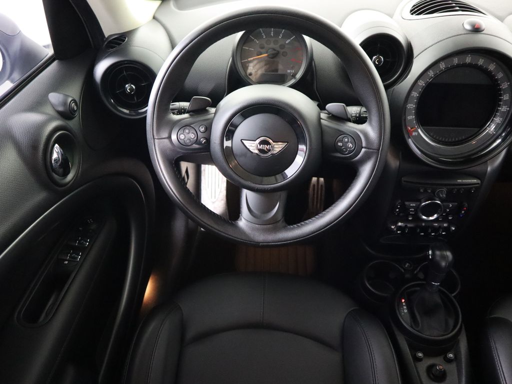 Thumbnail: 2016 MINI Cooper Countryman - 10