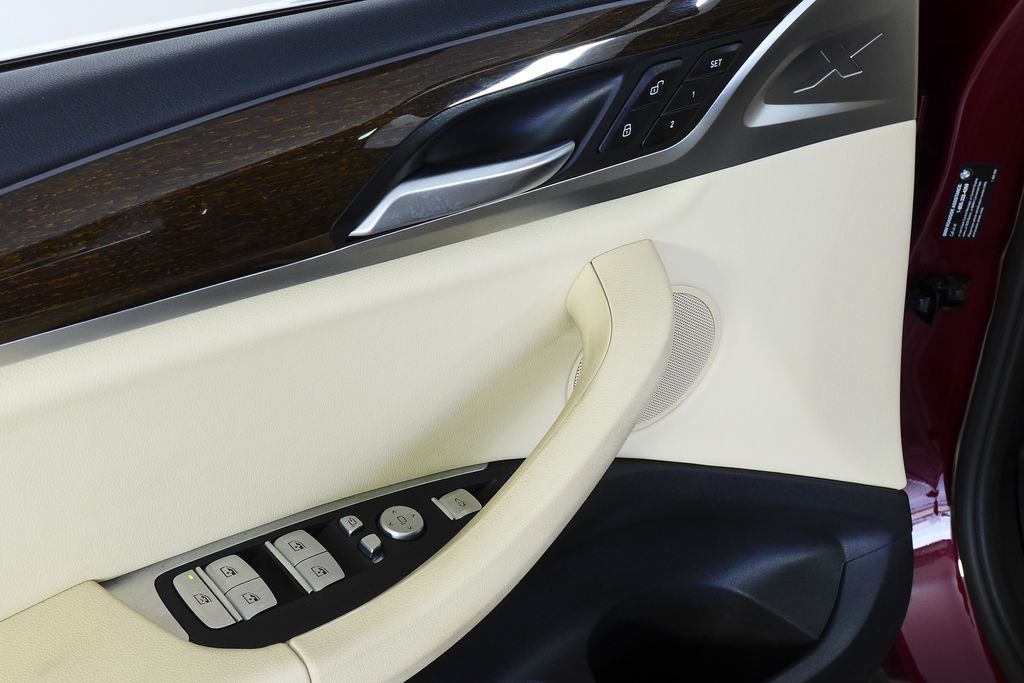 Thumbnail: 2022 BMW X3 - 12