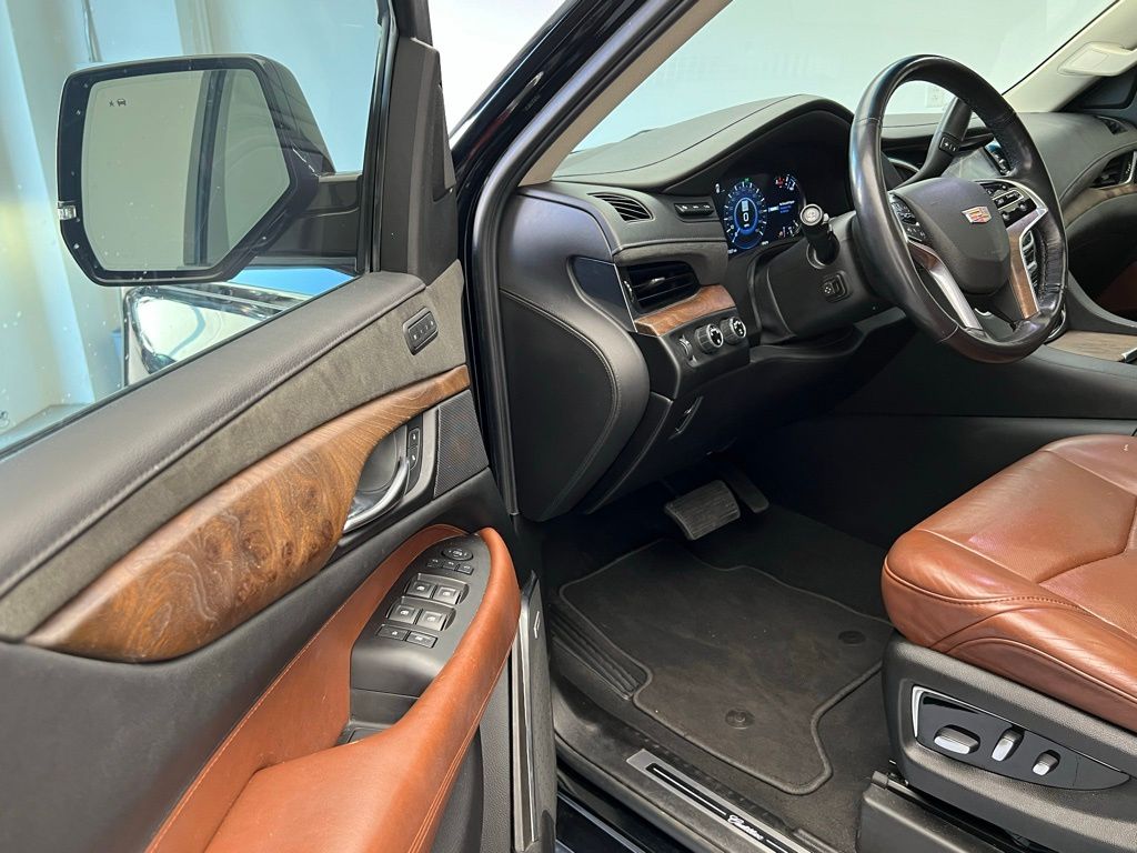 2019 Cadillac Escalade Premium Luxury 24