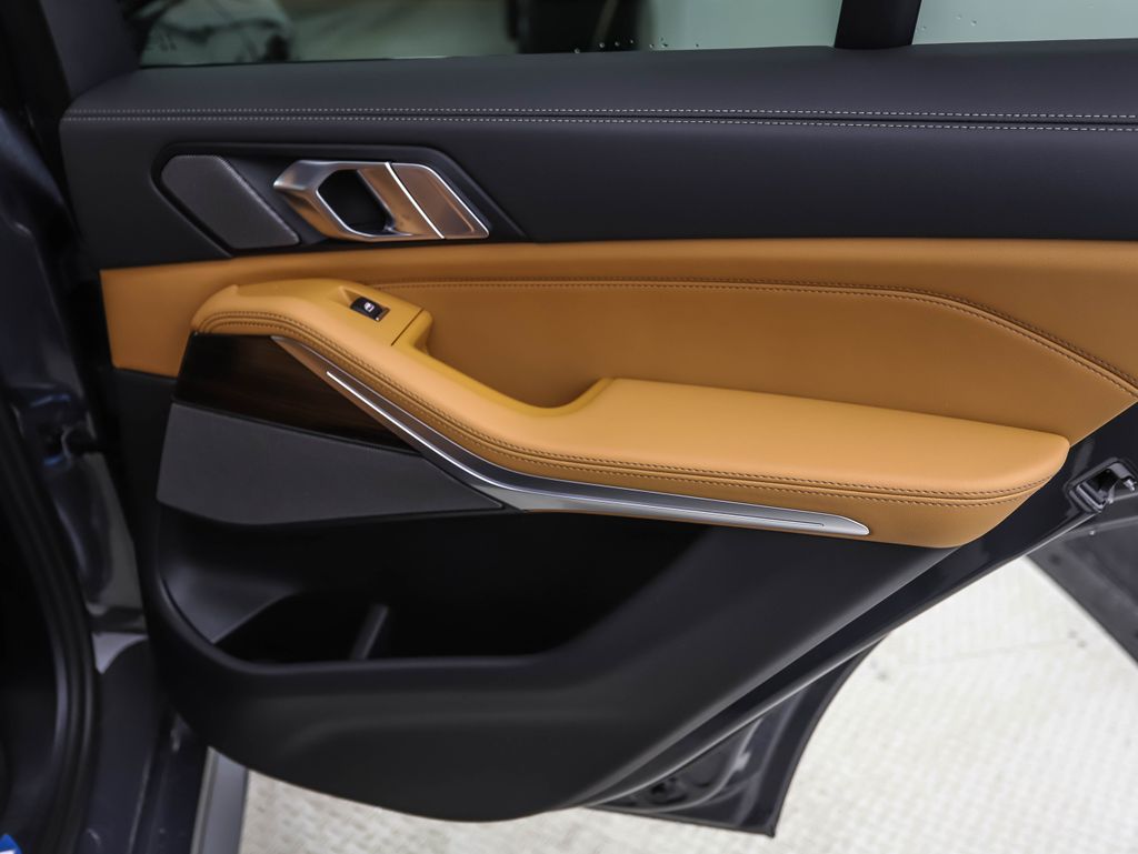 Thumbnail: 2026 BMW X5 - 24