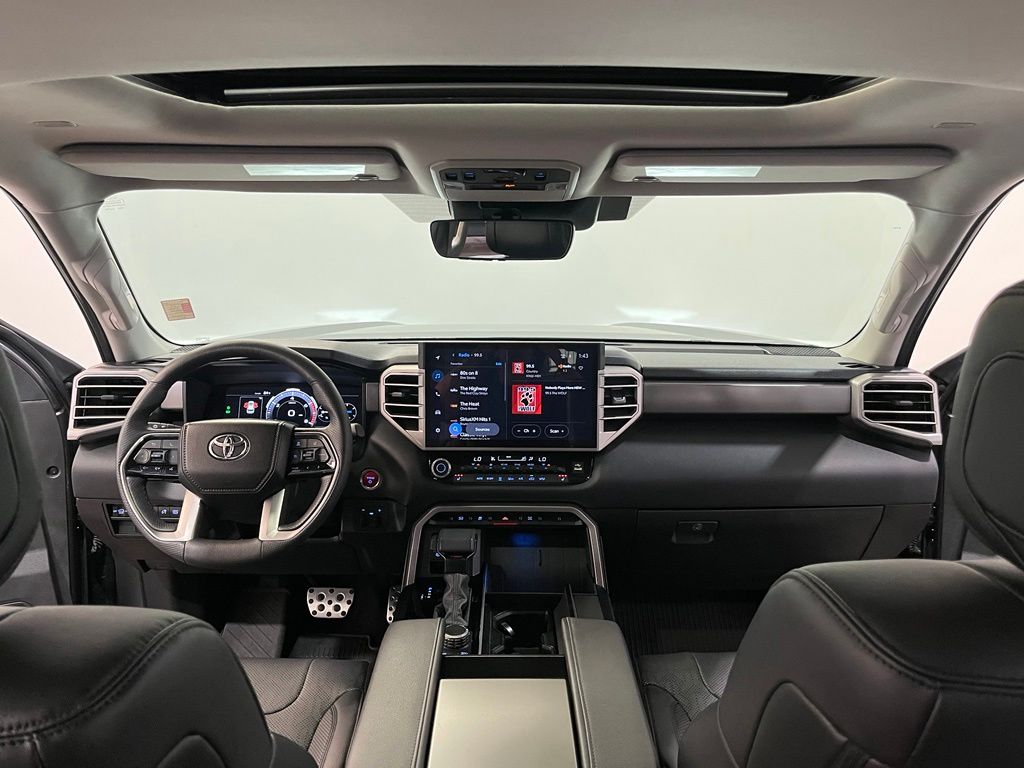 2024 Toyota Sequoia SR5