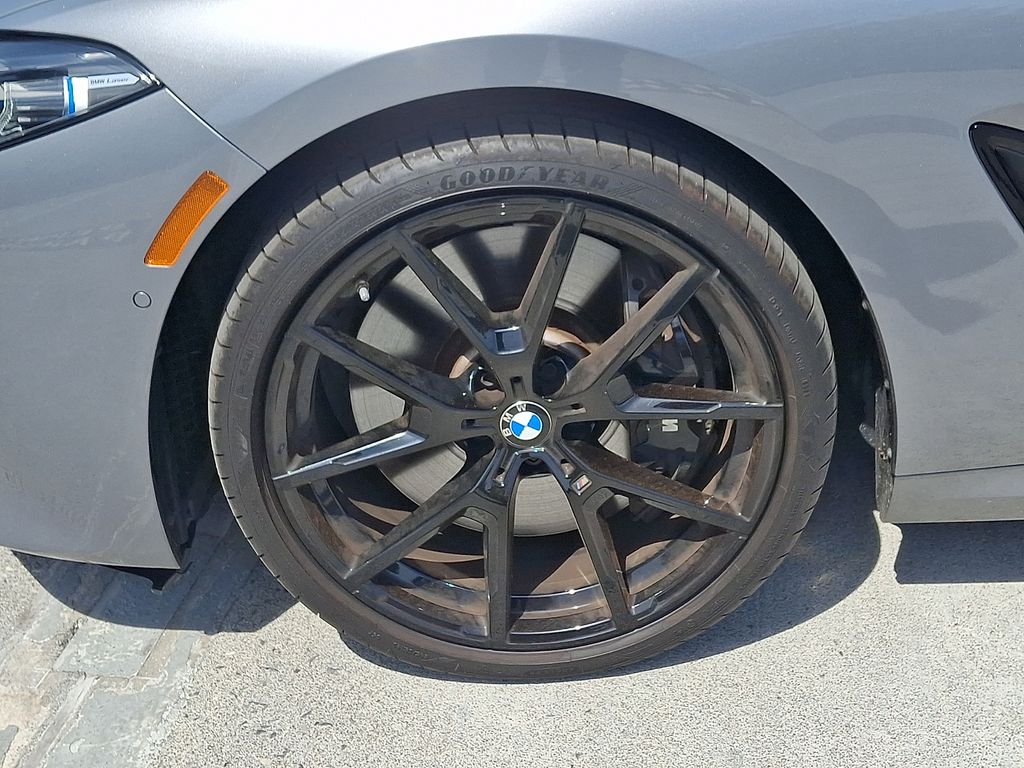 Thumbnail: 2023 BMW 8 Series - 10