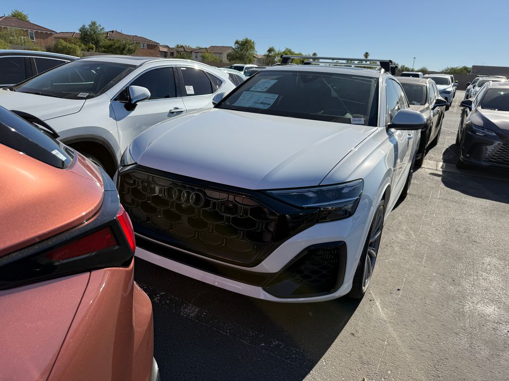Thumbnail: 2026 Audi Q8 - 1