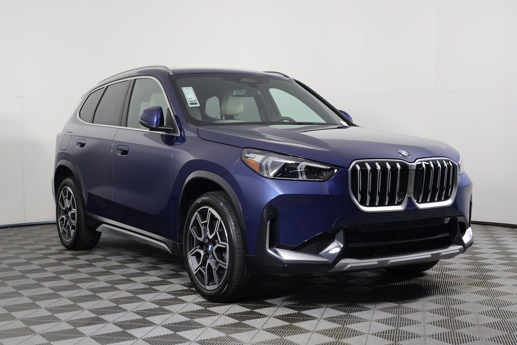 Thumbnail: 2025 BMW X1 - 3