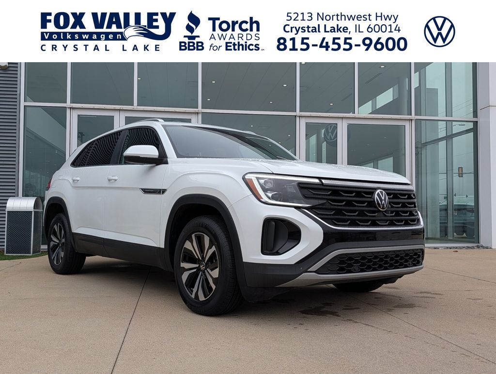 Pure White 2025 Volkswagen Atlas Cross Sport SE 4Motion SUV / Crossover All-Wheel Drive 8-Speed Automatic