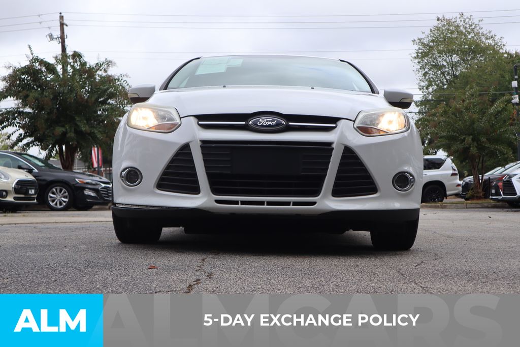 2013 Ford Focus SE photo 2