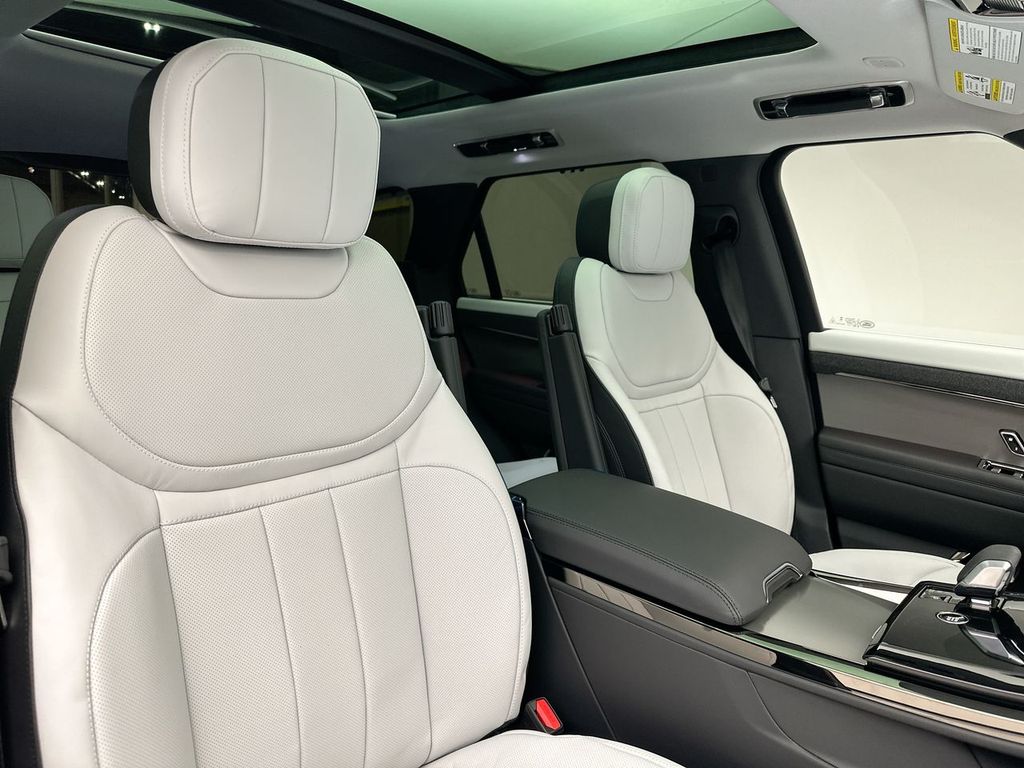 2025 Land Rover Range Rover Sport Dynamic 4