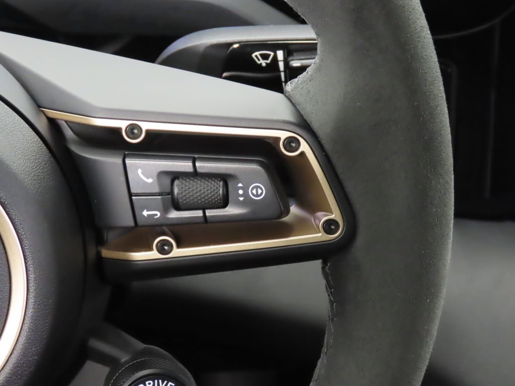 Thumbnail: 2025 Porsche Taycan - 21