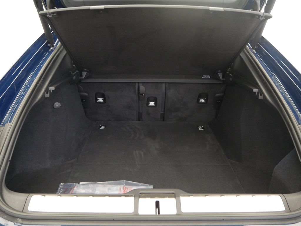 Thumbnail: 2026 Porsche Panamera - 23