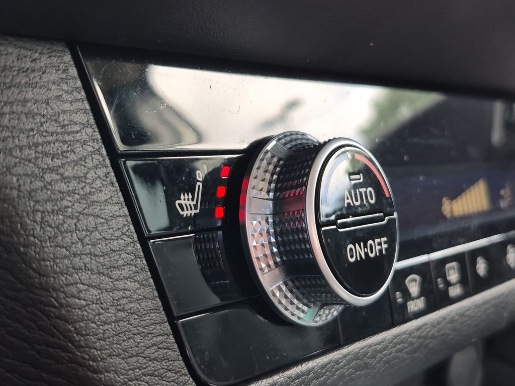 2023 Mitsubishi Outlander SE Silver at North Houston Mitsubishi