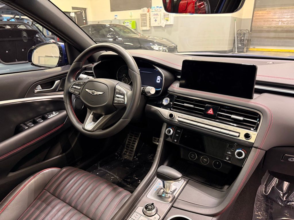 Thumbnail: 2025 Genesis G70 - 31